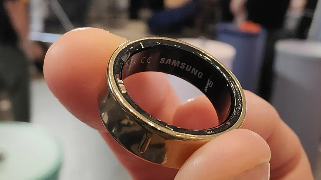 Samsung Galaxy Ring view